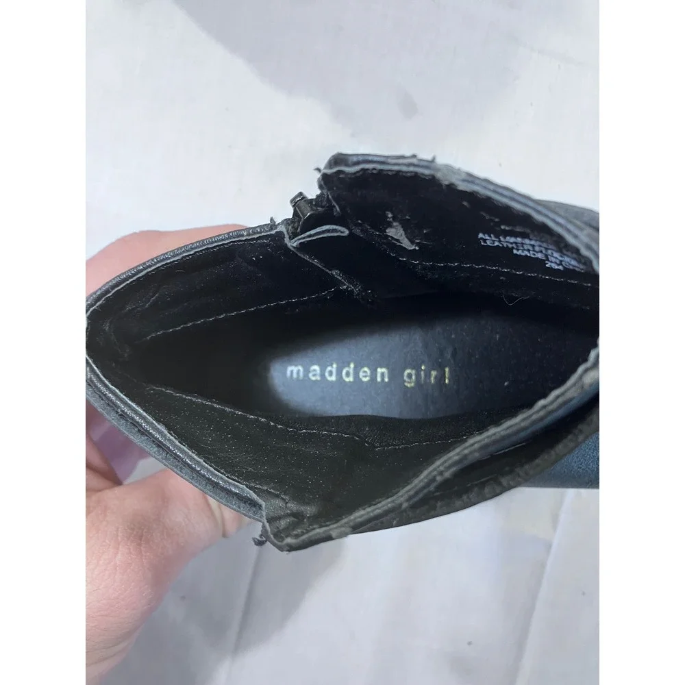 Madden Girl Basil Black Faux Leather Ankle Boots Women Size 7.5 Zip Stacked Heel